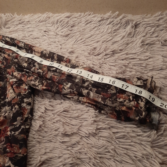 CJ Banks Smocking Top Size 1X - Picture 12 of 15